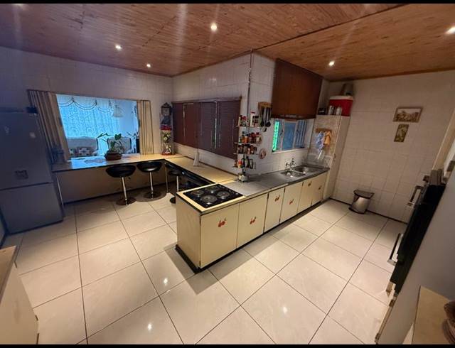 3 BEDROOM HOUSE FOR SALE IN BONANNE